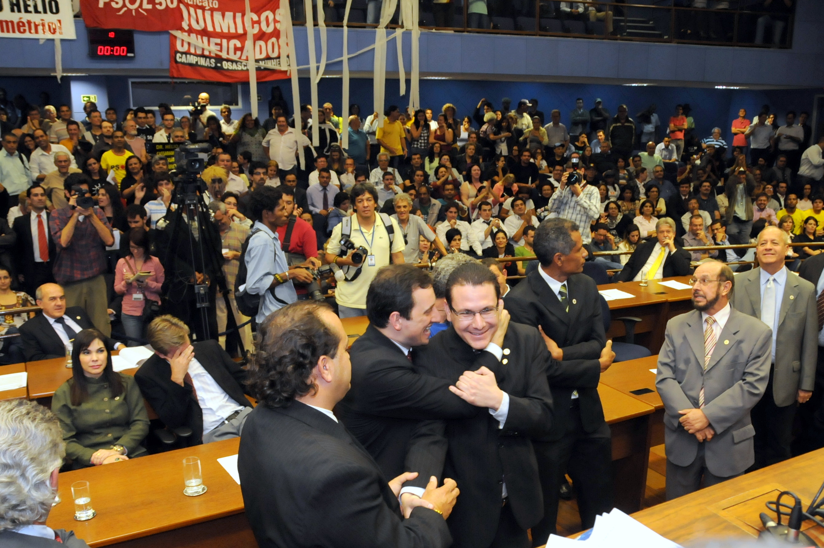 Por unanimidade, Câmara aprova Comissão Processante