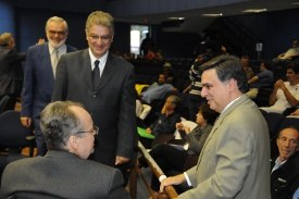 Prefeito Pedro Serafim faz visita surpresa à Câmara