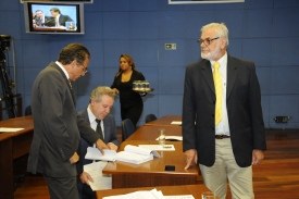 Projeto prevê que secretários devem morar na cidade