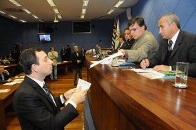 Resultado da votação desta segunda-feira (02/05) da Câmara