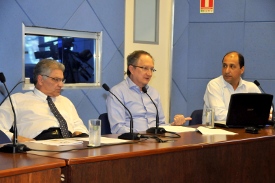 Secretário diz na Câmara que crise financeira não é tão grave
