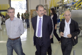 Vereador acompanha ministro em visita a centro tecnológico