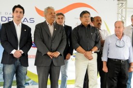 Vereadores participam do início das obras de shopping no Campo Grande