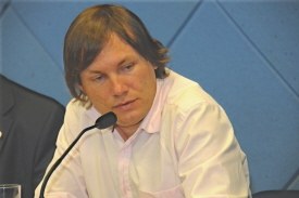 Atividades que constituam obstáculo ao trânsito estão proibidas