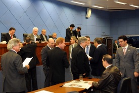 Câmara aprova dois projetos do Executivo em extraordinárias