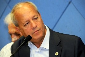 Câmara entrega diploma Hebert de Souza
