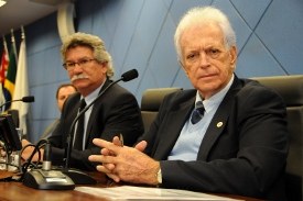CEE vai acompanhar negociação salarial dos servidores