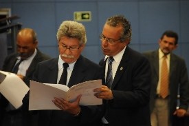 Comissão discute dois projetos em audiência pública