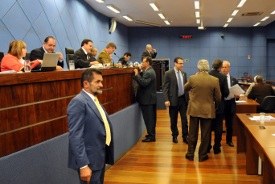 Pauta da sessão de segunda-feira (21/05) da Câmara