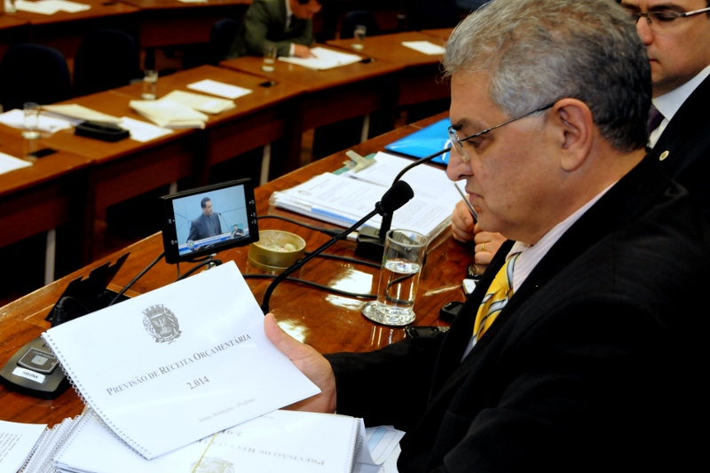 Ato da presidência define gestor de contratos na Câmara