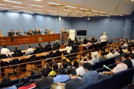 Autismo: Câmara abriga simpósio internacional; cidade vai ganhar centro de referência