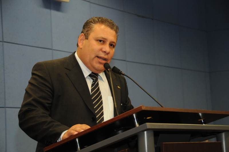 Câmara discute problemas de regularização das farmácias