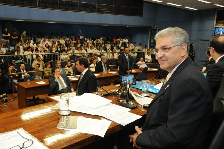 Câmara entrega medalha “Arautos da Paz”