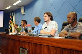 Catadores querem pagamentos pela coleta seletiva