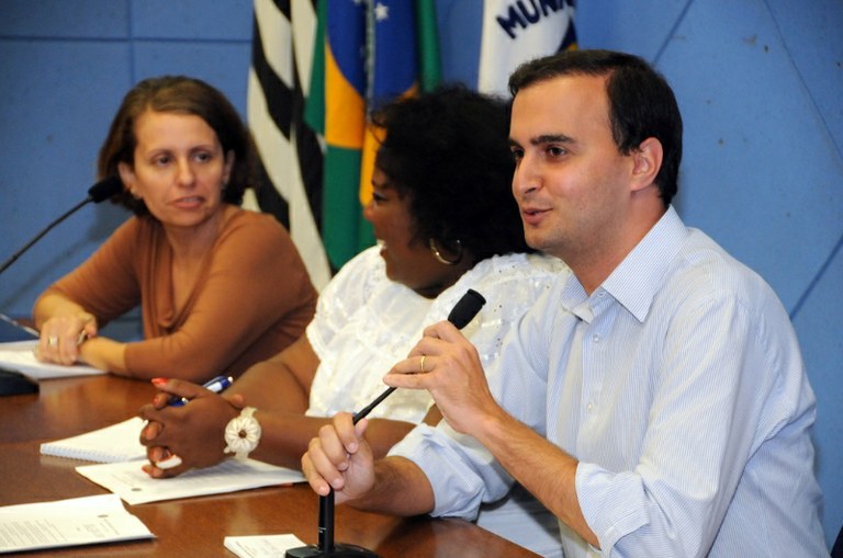 Comissão discute ampliação do programa "Mais Cultura nas Escolas"
