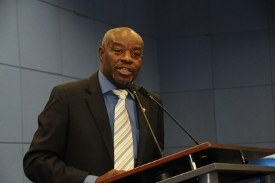 Parlamentares da RMC debatem violência contra mulher