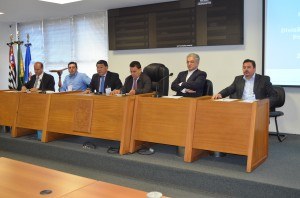 Parlamento da RMC cobra DNIT e discute criação de “Frente Ambientalista”
