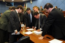 Câmara vota projeto de cota racial no serviço público nesta 2ª