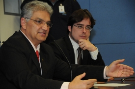 Presidente da Câmara participa de congresso da Fenalegis