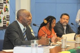 Projeto prevê mínimo de 20% de cargos para negros no serviço público