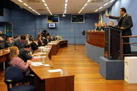 Resultado da sessão desta segunda-feira da Câmara