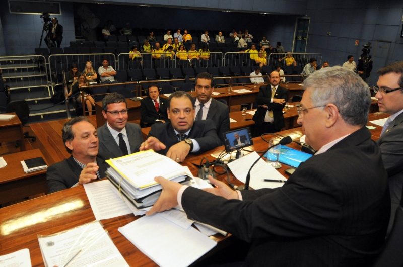 Resultado da votação da 75ª reunião ordinária da Câmara