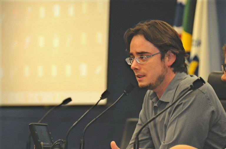 Tourinho propõe comissão para analisar tratamento do câncer em Campinas