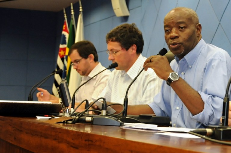 Universidade Federal em Campinas ganha apoio de reitor da UFABC