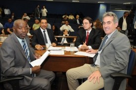 Vereador e entidades lançam campanha de combate ao racismo