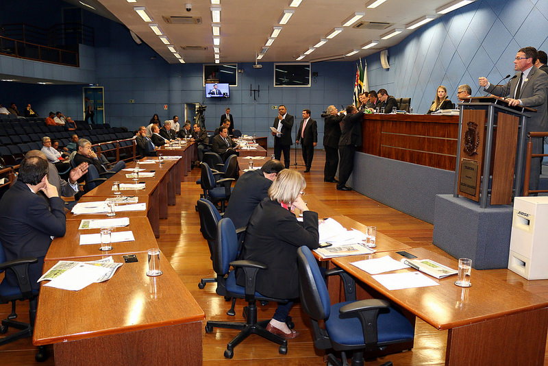 Vereadores analisam nesta quarta (29) PL que obriga divulgação de médicos de plantão nas unidades de saúde