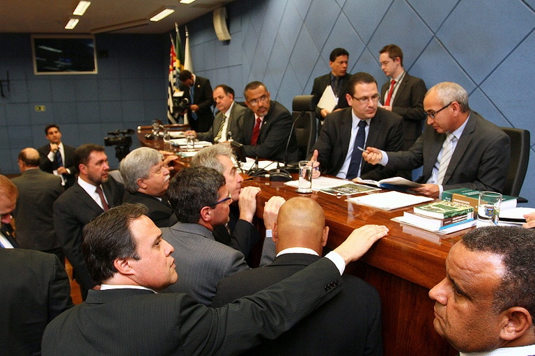 Câmara aprova em 1ª votação a criação da Coordenadoria Setorial de Políticas para a Juventude; PL do “Campinas bem limpa” é retirado para instrução