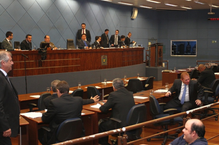 Vereadores aprovam projetos do Executivo e alteração na lei que determina o pagamento em dinheiro nas premiações de corridas de rua