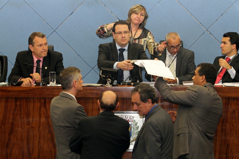 Vereadores votam um dos PL's do pacote do “Campinas Bem Limpa” na sessão desta quarta (12); projeto "anti Uber" também está na pauta