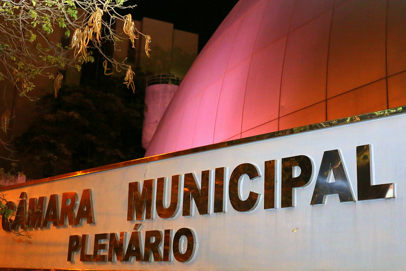 Retrospectiva 2015-Outubro: Câmara aprova pareceres contrários a contas da ex-prefeita Izalene; Legislativo promove mega-ação em prol do Outubro Rosa, com realização de mamografias gratuitas