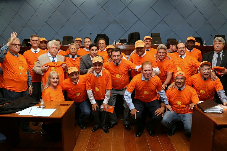 Retrospectiva 2015- Setembro: aprovada lei contra vilipêndio religioso, vereadores vestem a camisa da luta contra câncer infantil e Câmara e PUC fazem parceria para levar à TV aberta trabalhos de alunos de jornalismo
