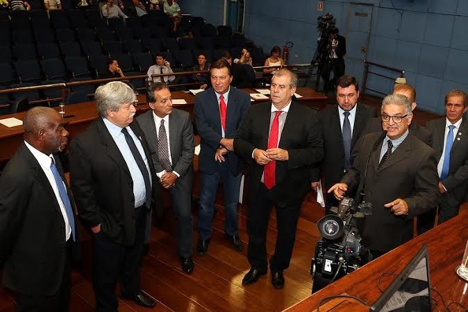 Câmara aprova PL que obriga parques e buffets a informar sobre manutenção de brinquedos e outro que objetiva inibir intolerância religiosa