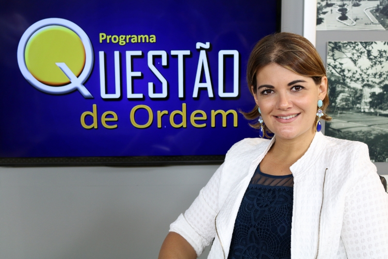 Questão de Ordem discute a erradicação do analfabetismo