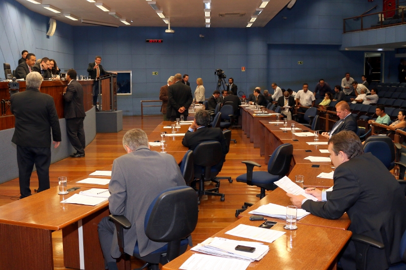 Vereadores aprovam divulgação de ranking de reclamações do Procon e alerta contra Bisfenol-A em mamadeiras