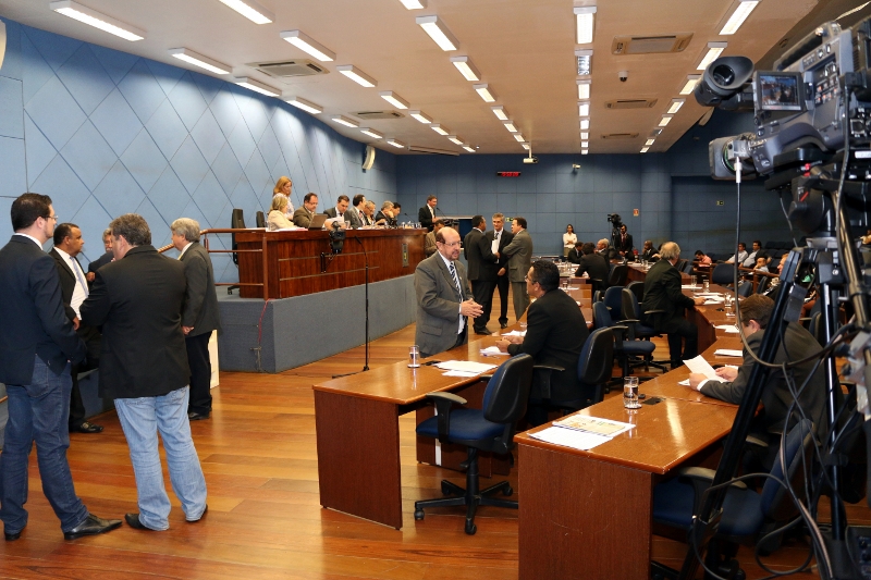 Ainda mais transparente: Câmara publica contratos na íntegra no site e datas de pregões serão colocadas na capa do sítio eletrônico