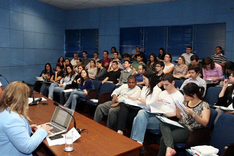 Elecamp inicia ciclo de palestras com consultor do SEBRAE