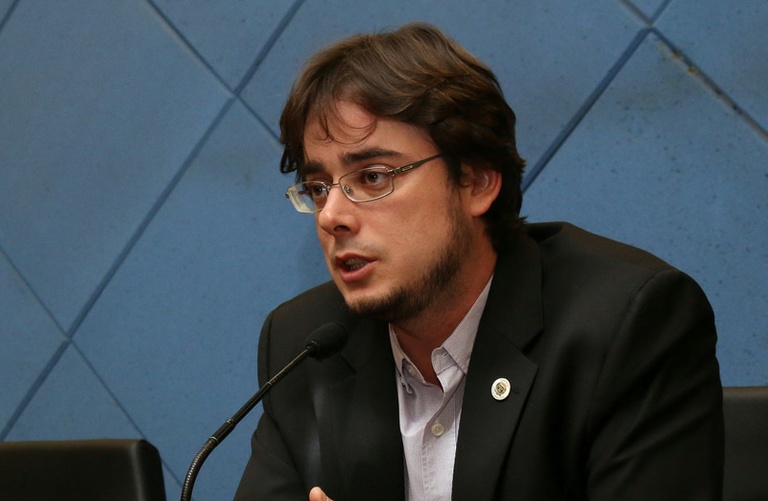 Lei de Pedro Tourinho é sancionada e AEESSP se torna órgão de utilidade pública
