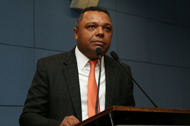 Vereador Jeziel protocola PL que cria Dia da Evangelização Carcerária