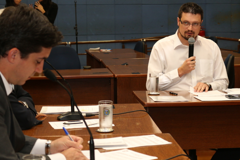 Comissão de Legalidade dá parecer favorável à constitucionalidade da emenda anti-ideologia de gênero