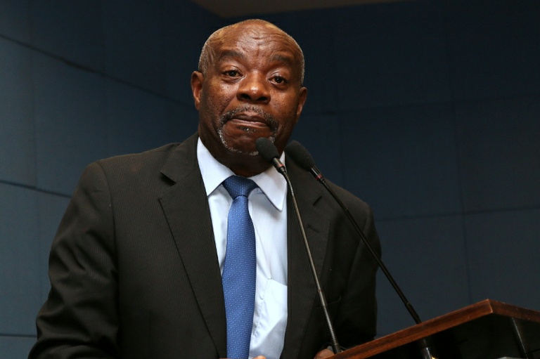 Vereador Carlão quer reunião com CEF sobre projeto do Centro de Saúde do Jardim San Diego
