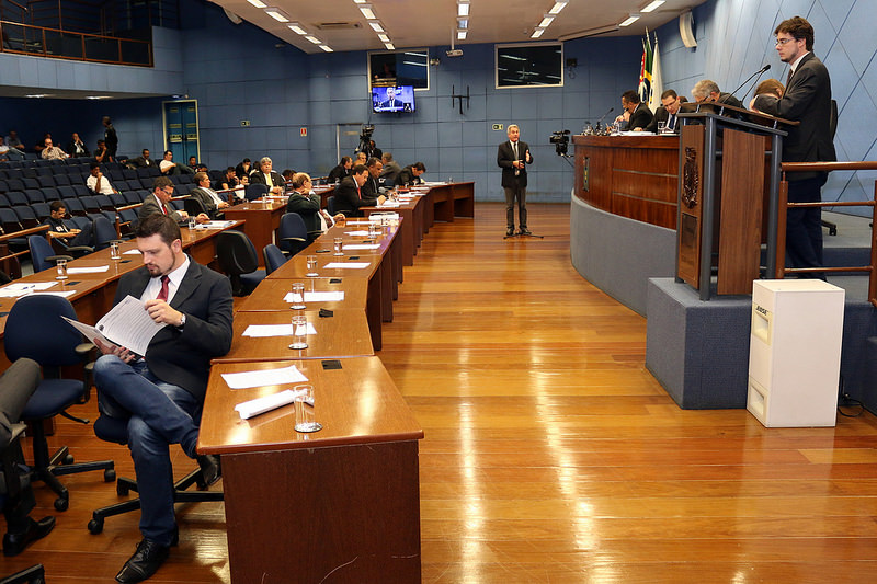 Vereadores analisam cinco projetos na sessão desta quarta-feira (03/06) 