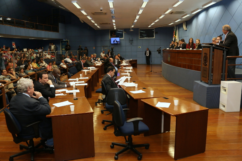 Vereadores analisam nesta segunda (15) PL de autoria do Executivo que cria programa de incentivos à transação e conciliação judicial 