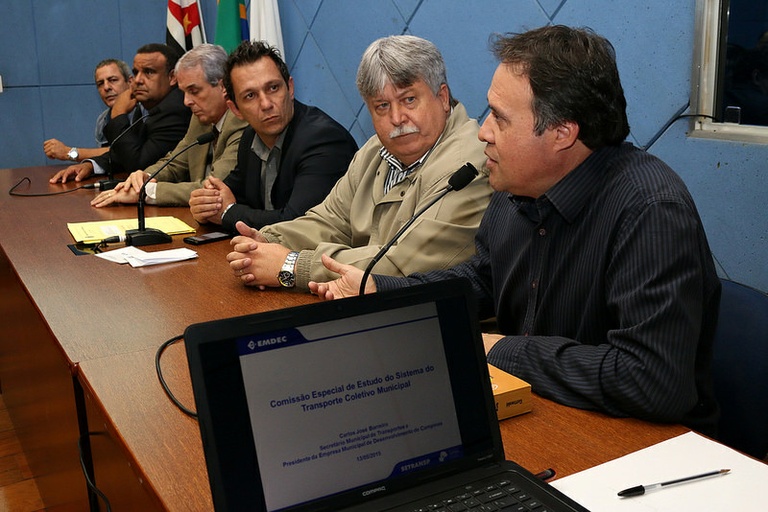 Em reunião da CEE dos atrasos do transporte coletivo, secretário anuncia novos corredores e prazo para GPS; vereadores criticam ausência de empresas