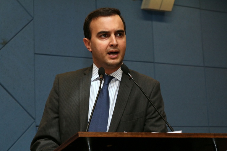 Personalidades políticas, judiciárias e acadêmicas promovem ato contra a redução da maioridade penal