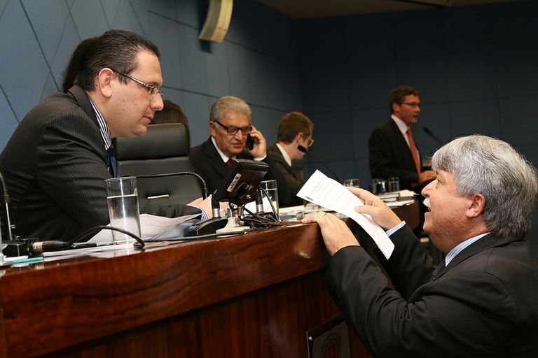 Vereadores aprovam, em primeira análise, doação de terreno para construção de escola estadual