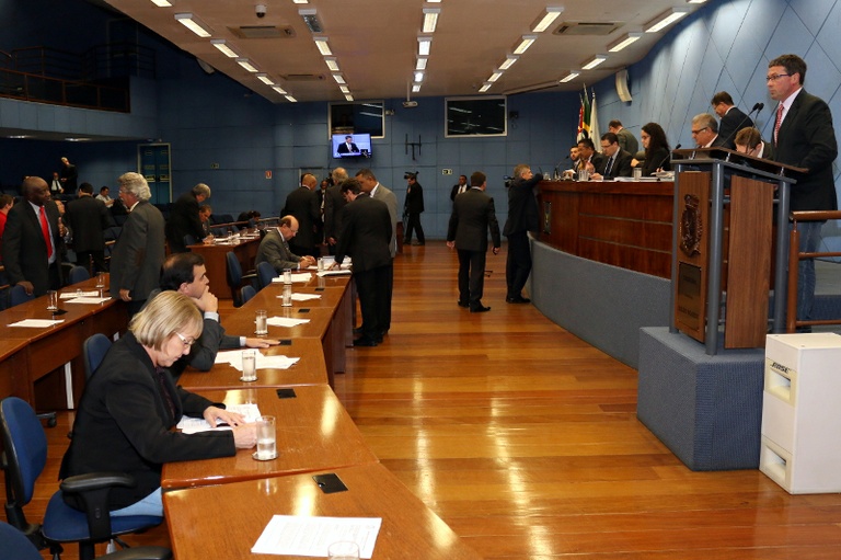 Vereadores votam nesta quarta-feira (06/05) - em 2ª discussão - PL que cria vale-alimentação para famílias em situação de vulnerabilidade